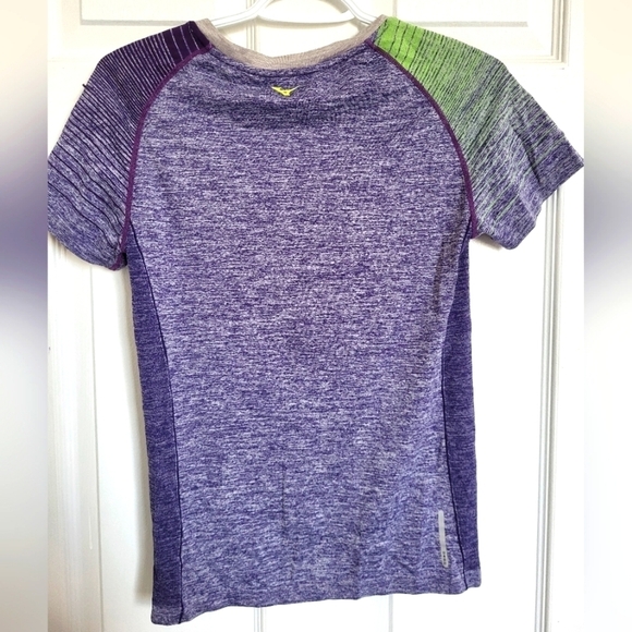 Mizuno womens t shirt - Picture 2 of 4